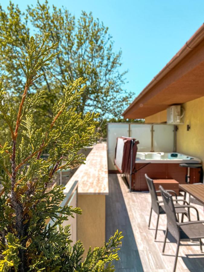 Casa Luxury Wellness Apartman By Bltn Siofok Dış mekan fotoğraf